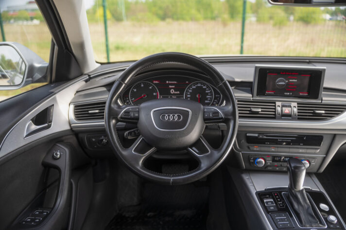 AUDI A6 LIMOUSINE QUATTRO