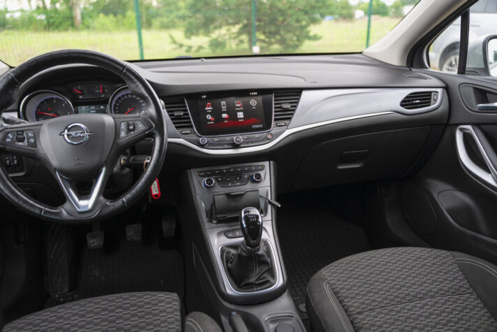 OPEL ASTRA SPORTS TOURER+