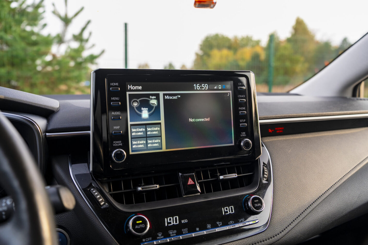 TOYOTA COROLLA HYBRID