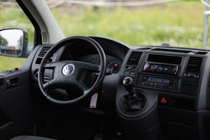 VW CARAVELLE