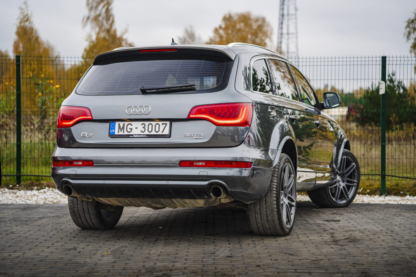 AUDI Q7