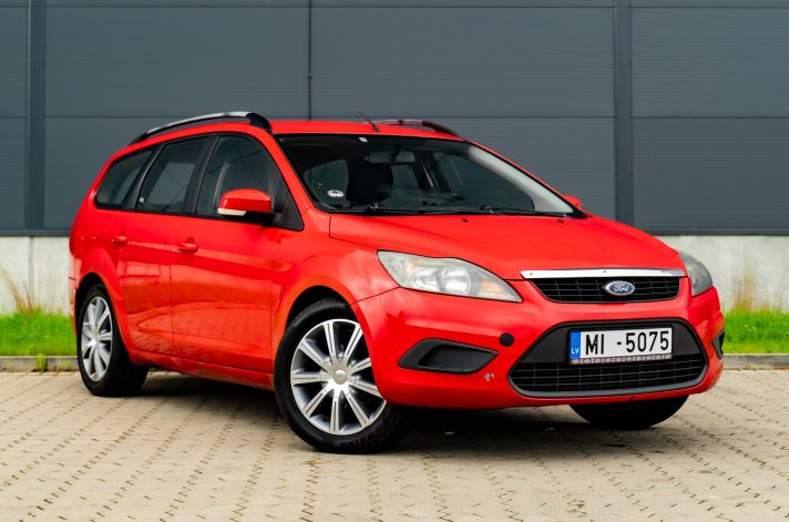 FORD FOCUS