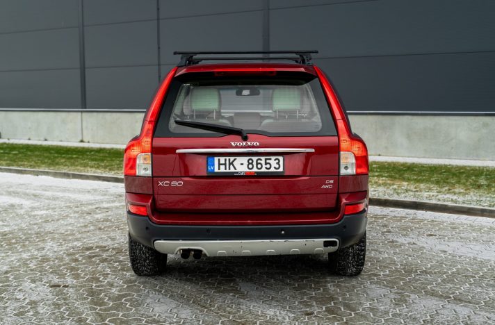 VOLVO XC90