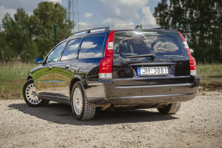 VOLVO V70