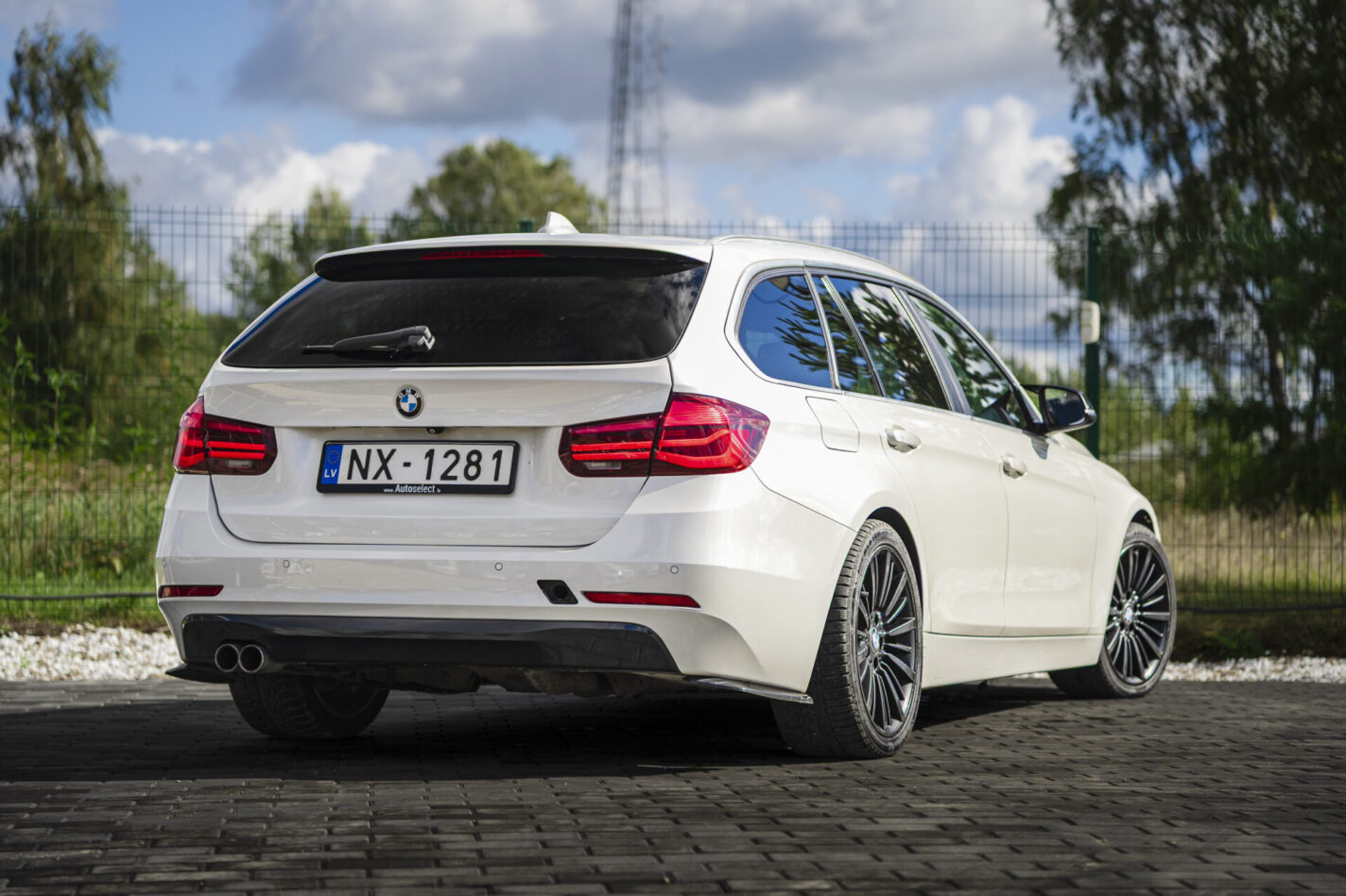 BMW 318 M-PACK
