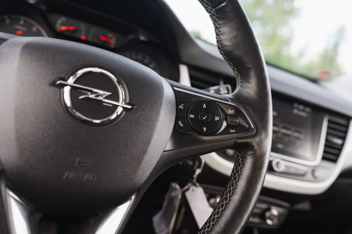 OPEL CROSSLAND X