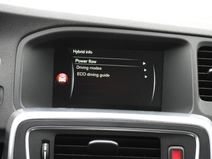 VOLVO V60 PLUG IN HYBRID
