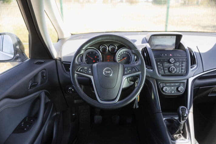 OPEL ZAFIRA TOURER