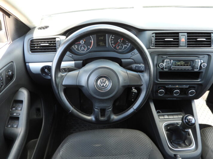 VW JETTA