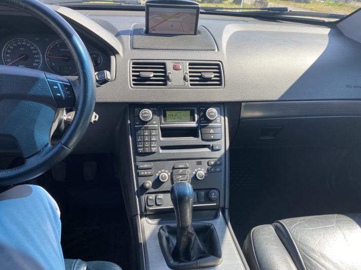 VOLVO XC-90