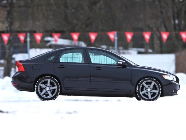 VOLVO S40