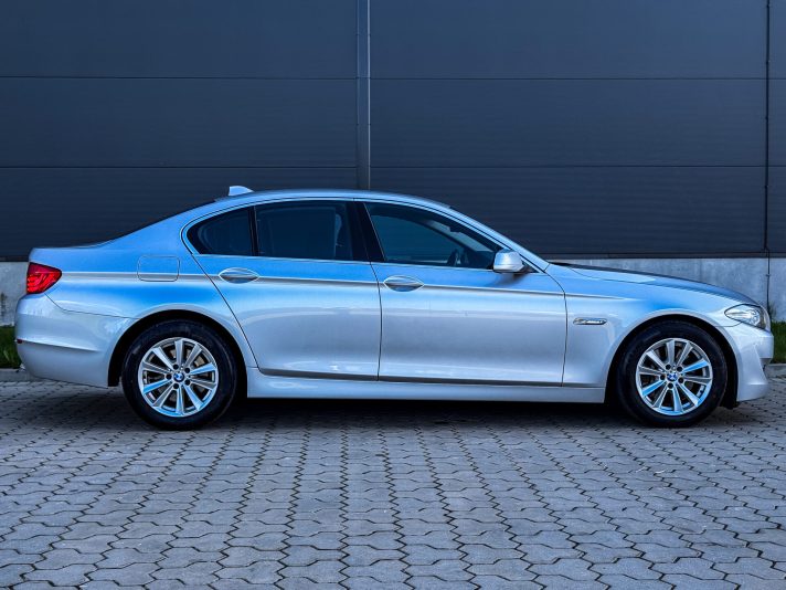 BMW 525