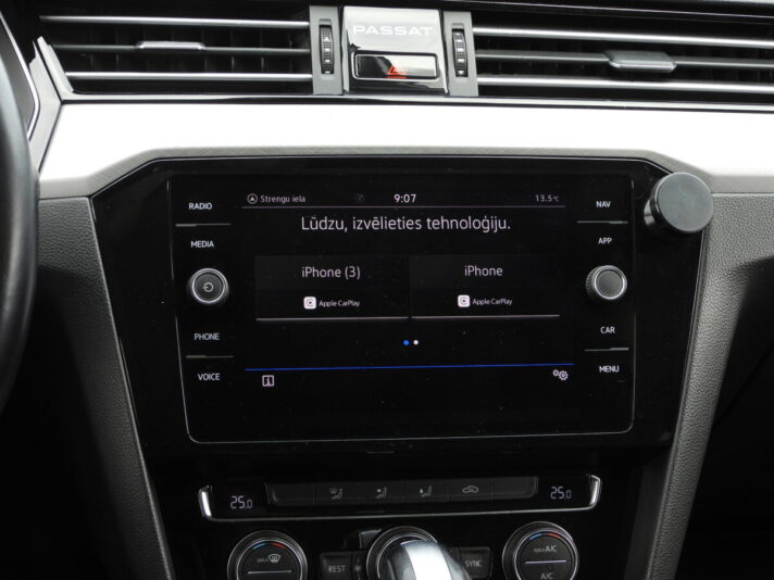 VW PASSAT