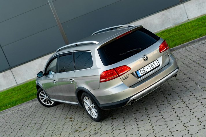 VW PASSAT