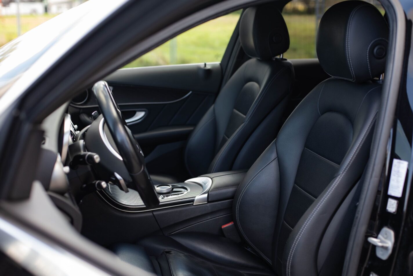 MERCEDES BENZ C200D