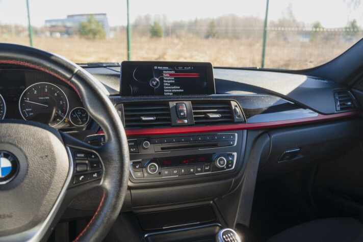 BMW 320 M-PACK XDRIVE