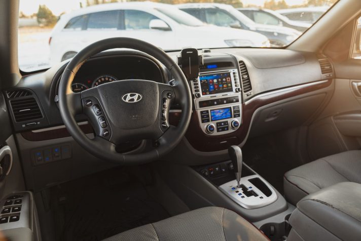 HYUNDAI SANTA-FE