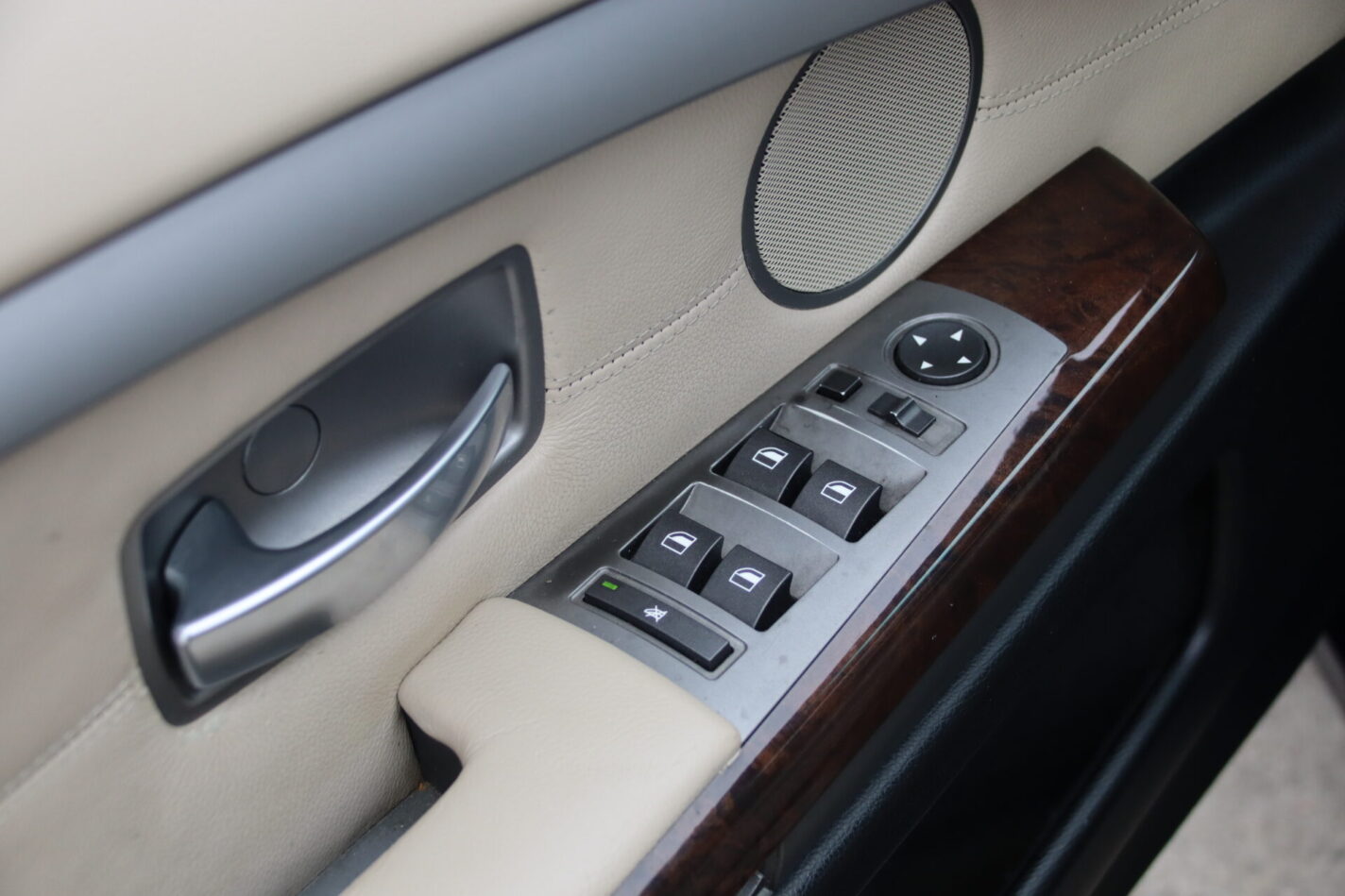 BMW 730