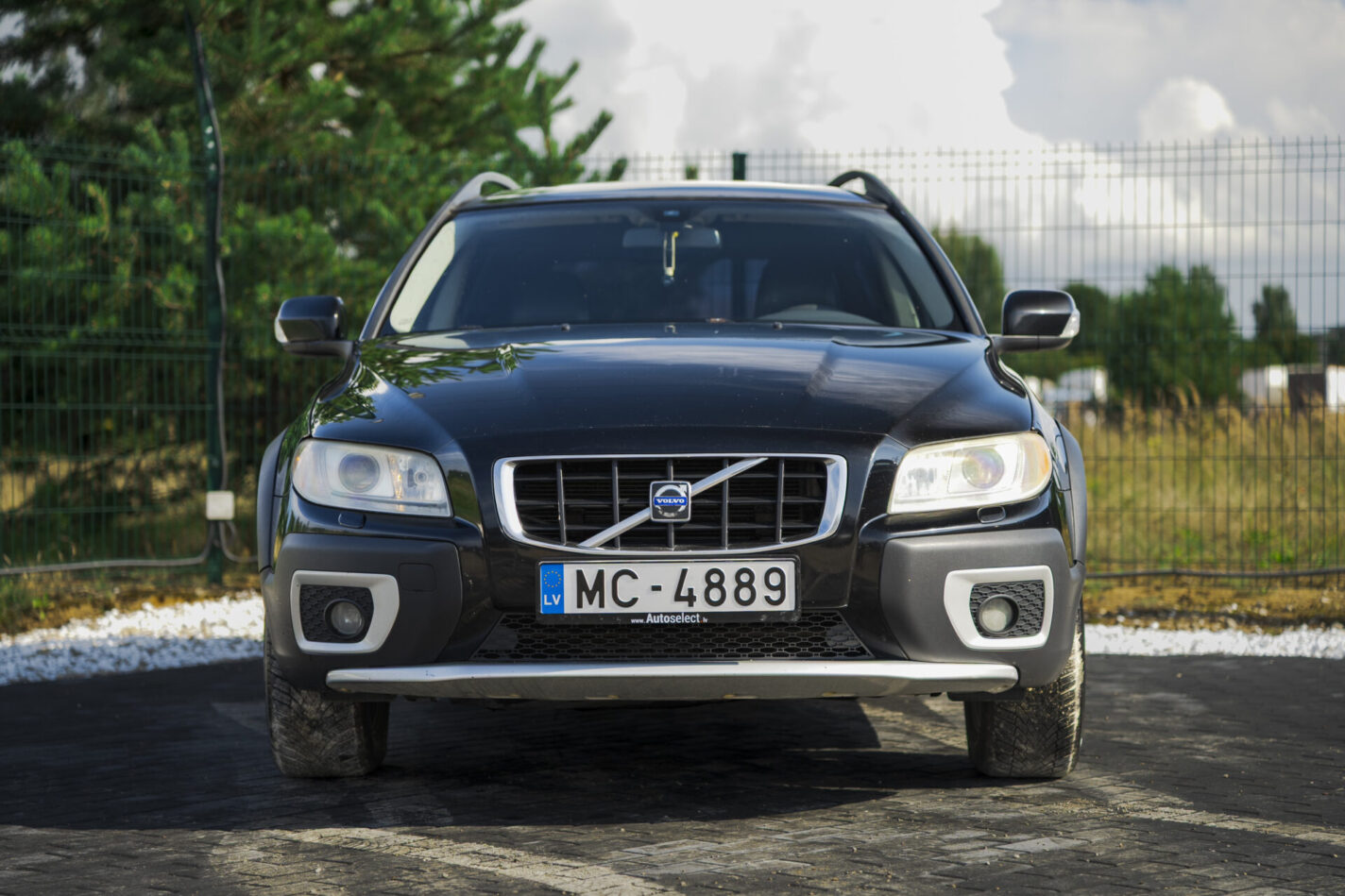 VOLVO XC70