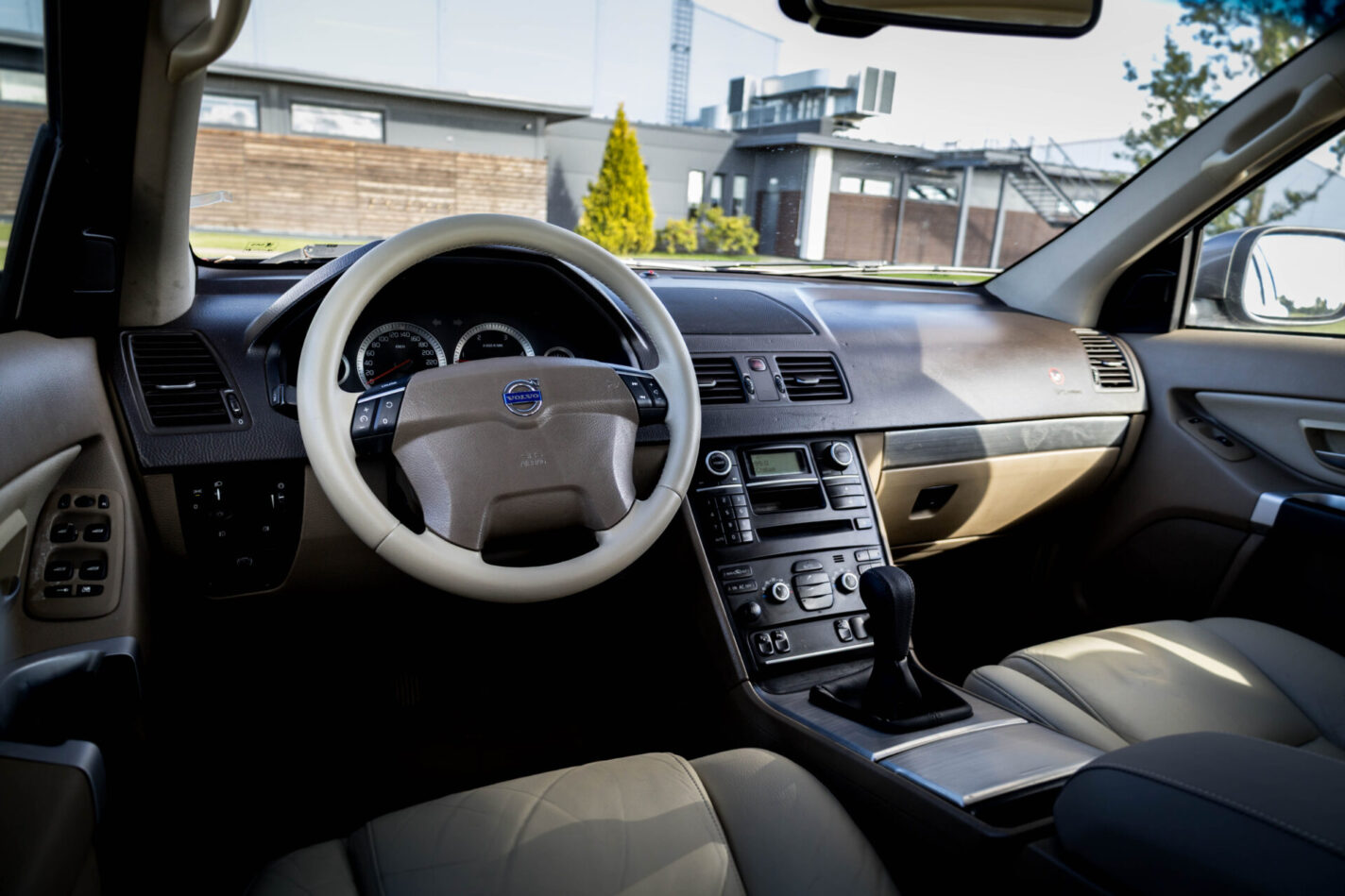 VOLVO XC90