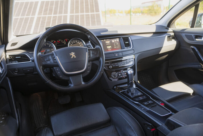 PEUGEOT 508