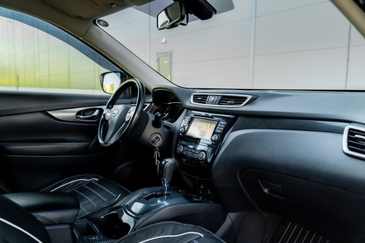 NISSAN X TRAIL