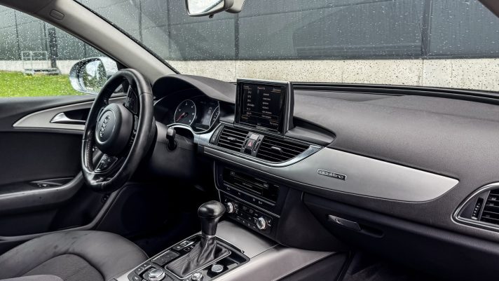 AUDI A6 LIMOUSINE