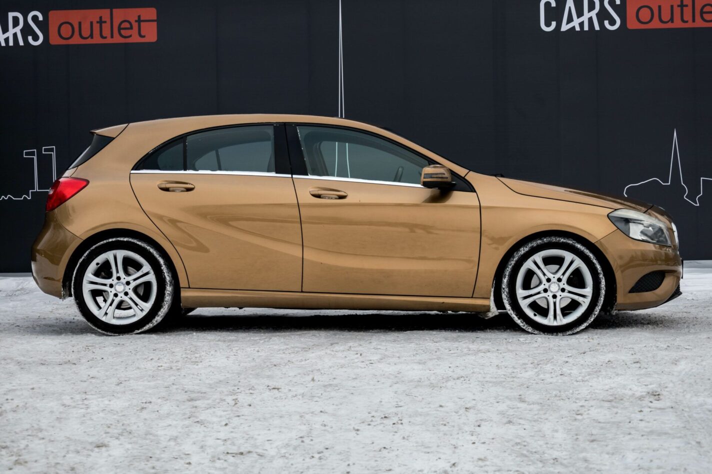 MERCEDES BENZ A180