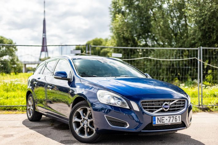 VOLVO V60