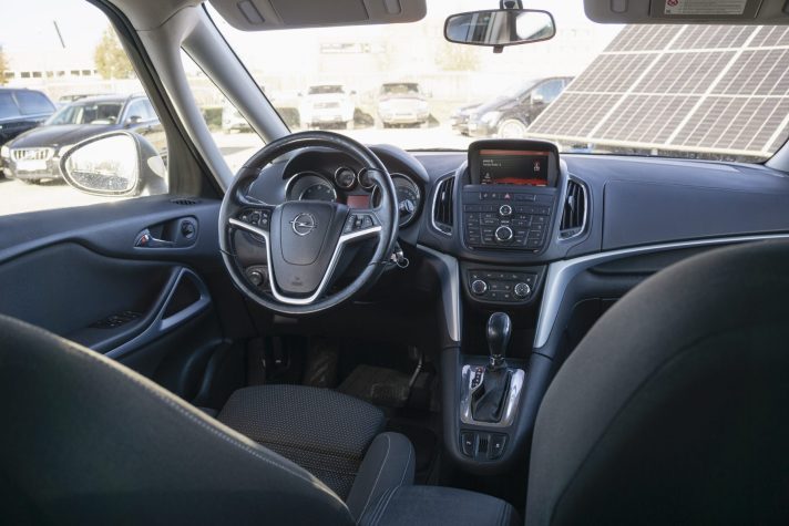 OPEL ZAFIRA TOURER