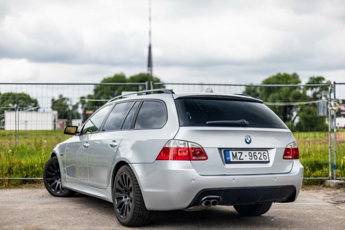BMW 530