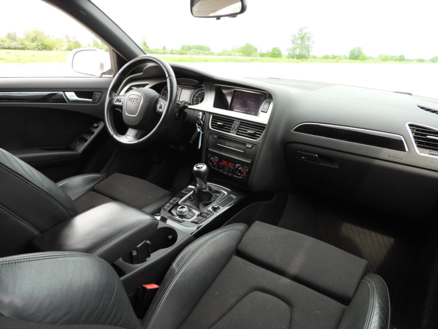 AUDI A4 S-LINE