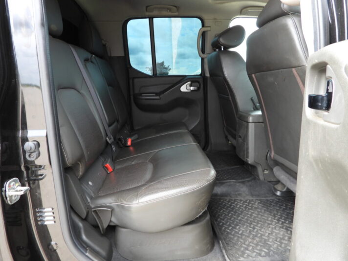 NISSAN NAVARA