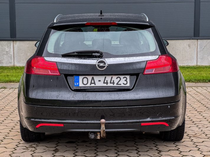 OPEL INSIGNIA SPORTS TOURER