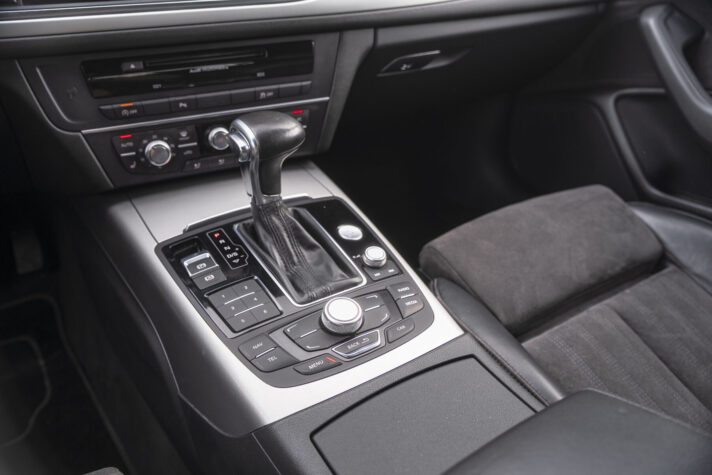 AUDI A6 AVANT QUATTRO