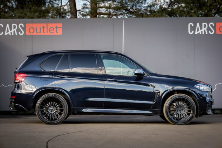 BMW X5 M50D