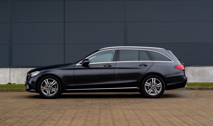 MERCEDES BENZ C200D