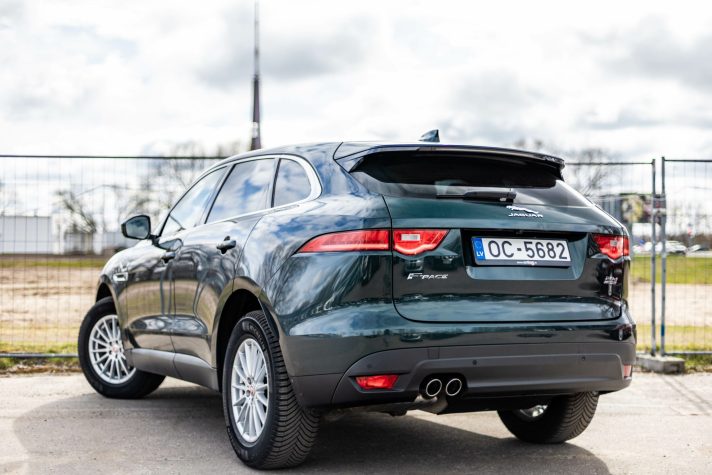 JAGUAR F-PACE
