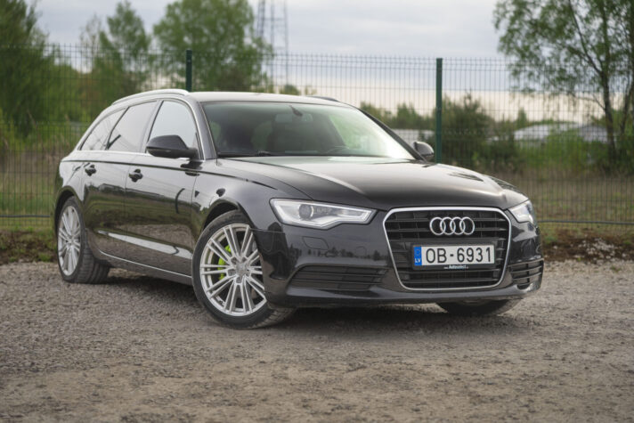 AUDI A6 AVANT QUATTRO