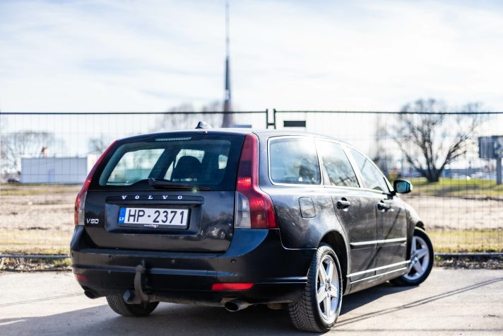 VOLVO V50