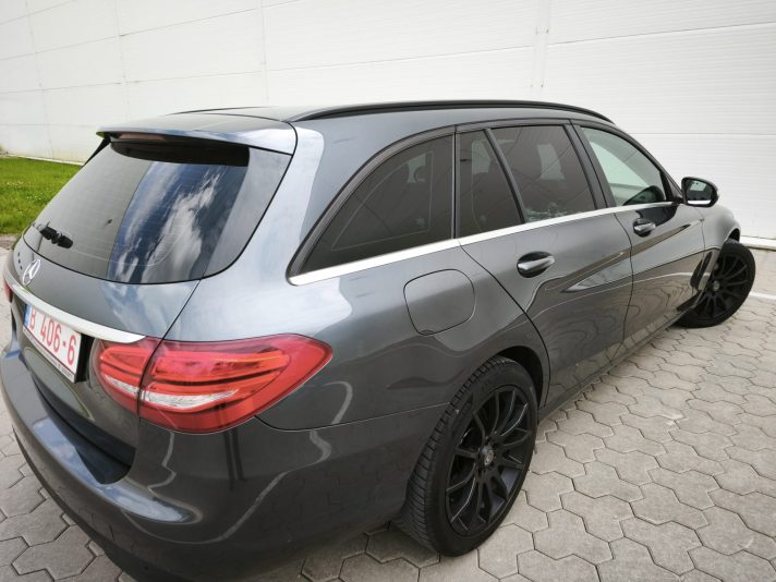 Mercedes-Benz C220 125kwt 7G-Tronic