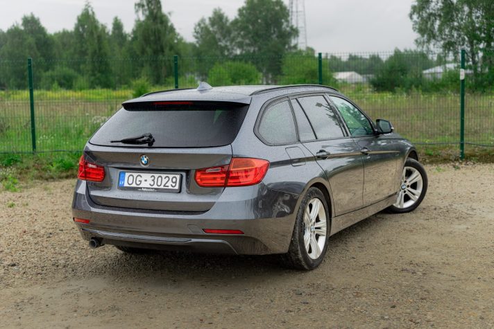 BMW  318