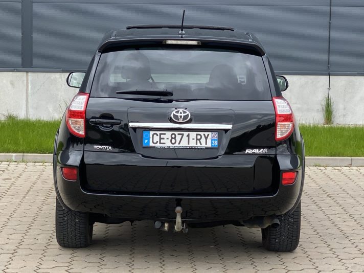 TOYOTA RAV-4 2.2D 4D  110kw Automāts 4x4