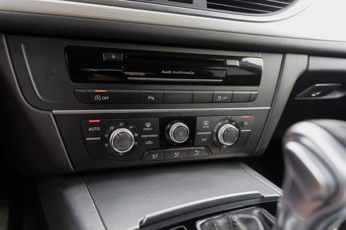 AUDI A6 AVANT QUATTRO S-LINE