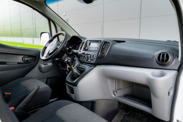NISSAN NV200