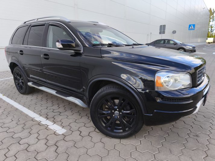 Summum, Volvo XC90, D-5 199.350 km.