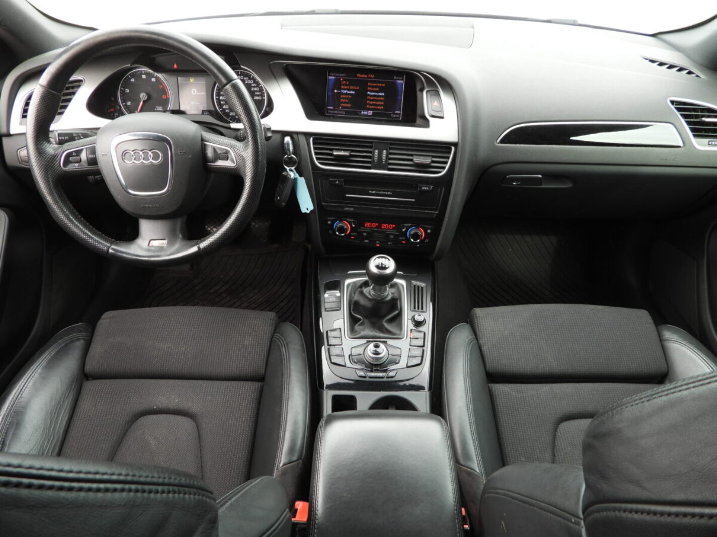 AUDI A4 S-LINE
