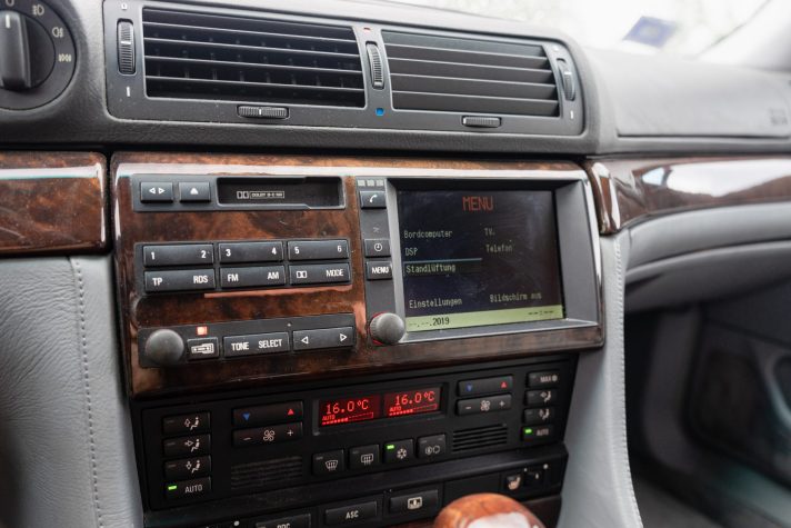 BMW 740I INDIVIDUAL