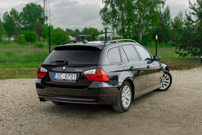 BMW 325i
