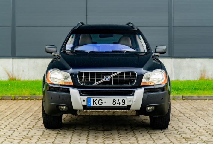 VOLVO XC90